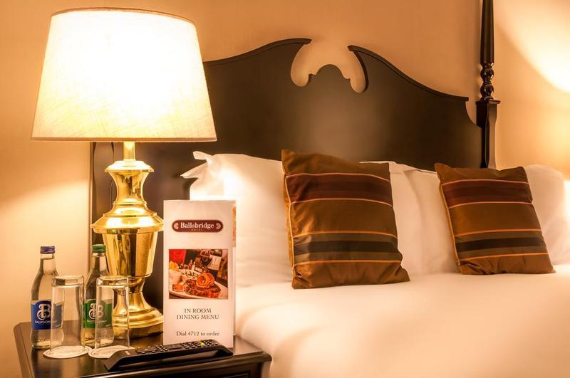 Clyde Court Hotel Dublino Esterno foto