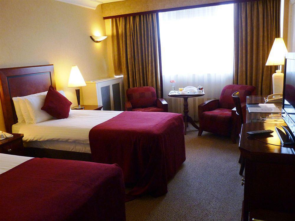 Clyde Court Hotel Dublino Esterno foto